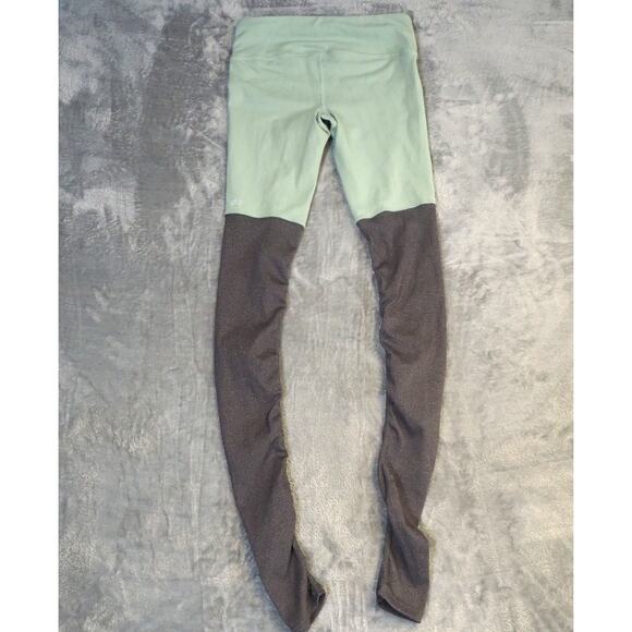 ALO Two Toned Grey Green Ribbed Workout Goddess Leggings Size S Yoga Training - Picture 10 of 11